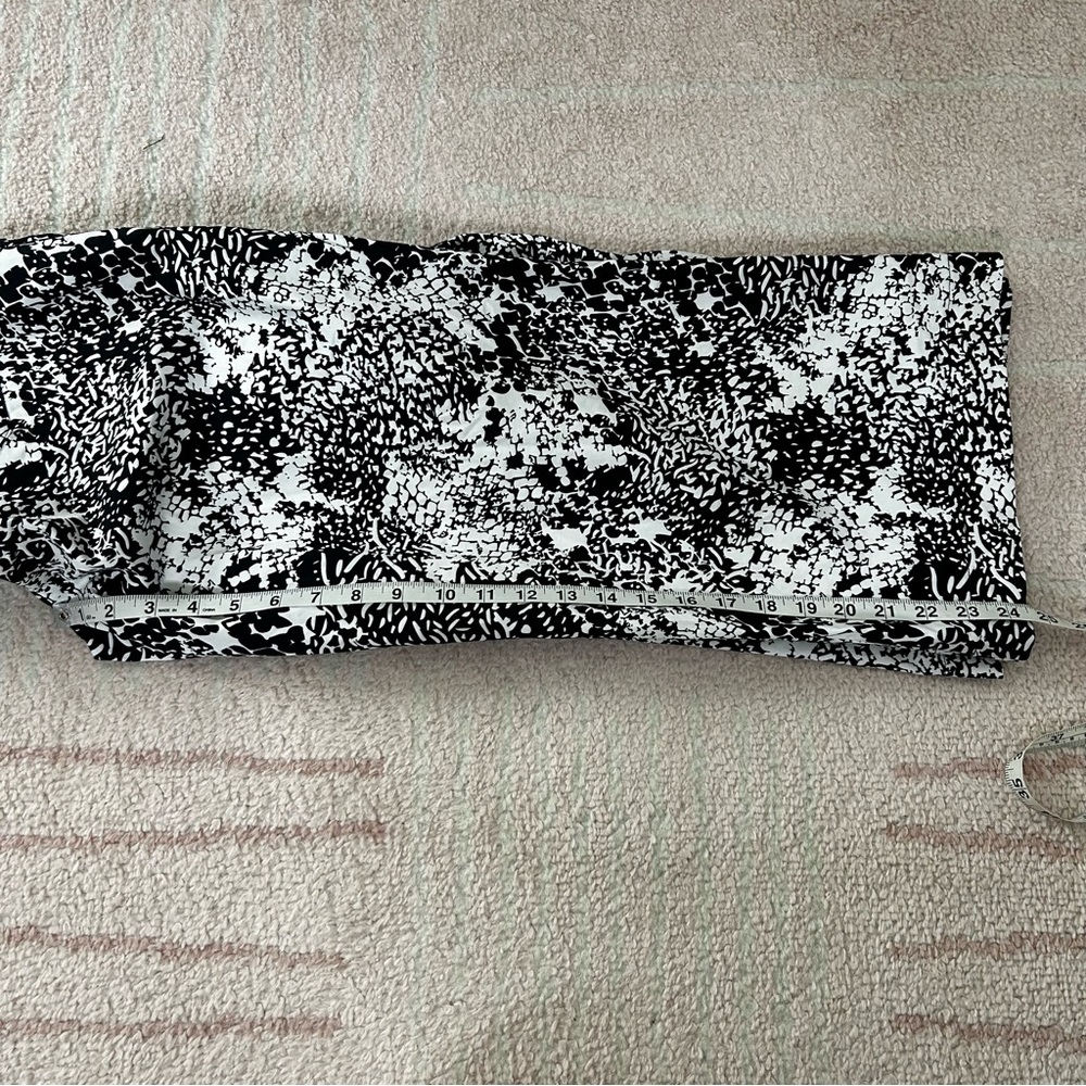 The Kit Black White Patterned Alex Jumpsuit Cropped Long Sleeve Size Medium Fall - Picture 11 of 12